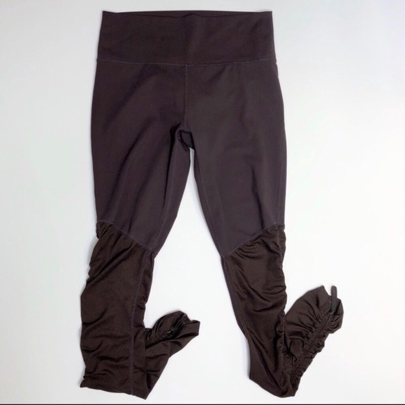 Fabletics Cashel Foldover PureLuxe Leggings Size Medium Ruching Plum Activewear - Picture 3 of 9